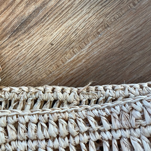 Jenni Kayne Woven Raffia Tote in Natural - Picture 4 of 11